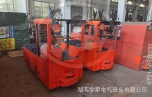 山東2.5噸蓄電池湘潭電機(jī)車裝車發(fā)貨