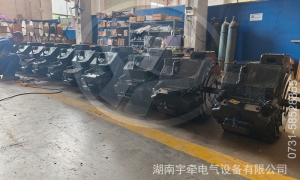 一批 ZQ-21 礦用直流牽引電機裝車發(fā)貨