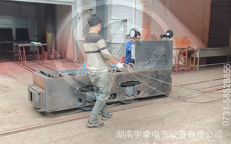 出口业务再传捷报！5吨蓄电池湘潭电机车工厂测试性能全面超标准