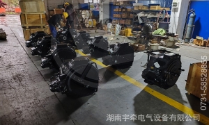 一批ZQ-21礦用直流牽引電機(jī)順利裝車發(fā)往國外